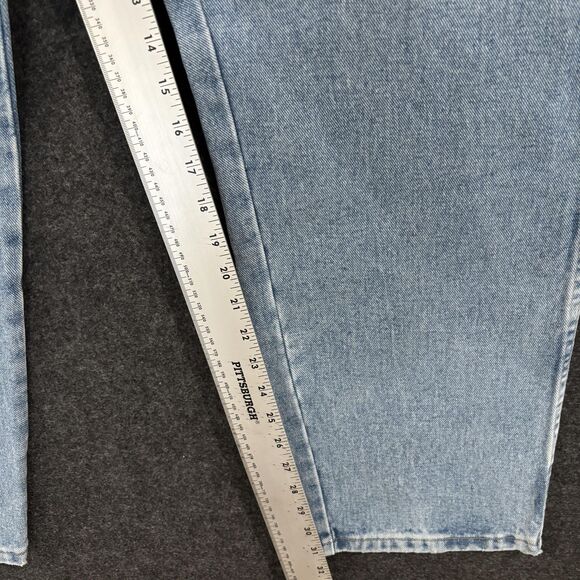Wrangler Jeans Mens 38x32 Relaxed Fit Straight Leg Denim Rugged Wear NWT - Picture 6 of 13